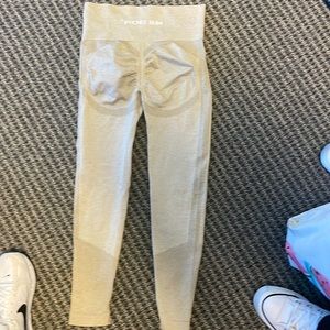 Height waisted leggings